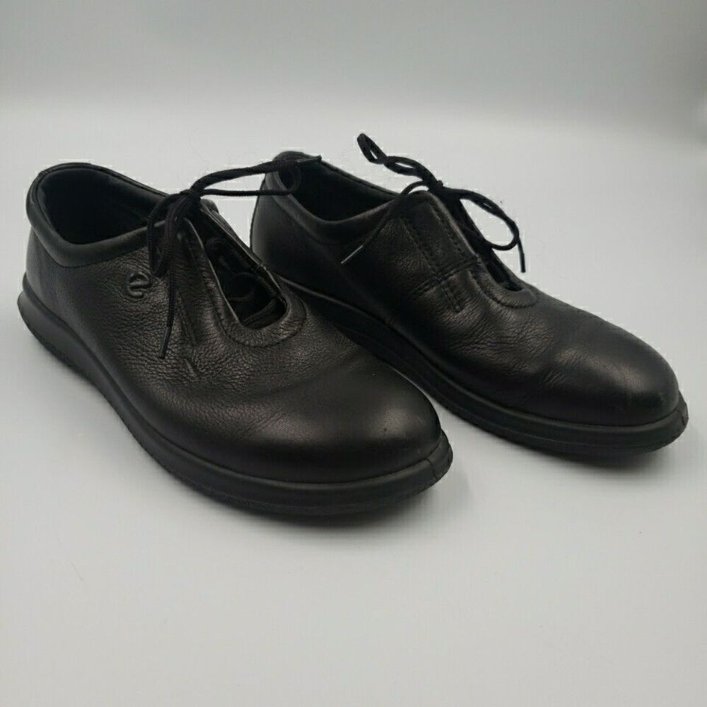 Ecco Girls Tie Sneaker Size 35 US 4 Black Leather Walking Shoe Gillian Ghillie